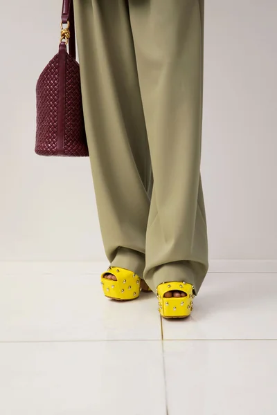 Look 16